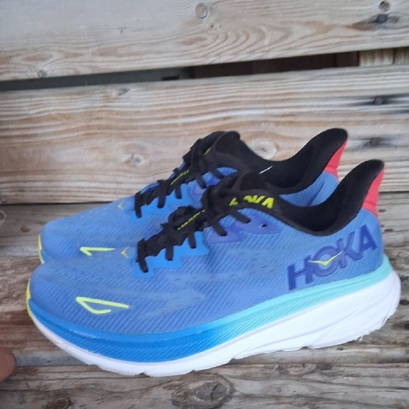 Hoka Clifton 9 Men's Blue and Red Athletic Shoes - Picture 7 of 12